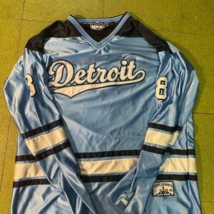 2008 Steve & Barry's blue Detroit Hockey jersey 
#streetwear
#hockey